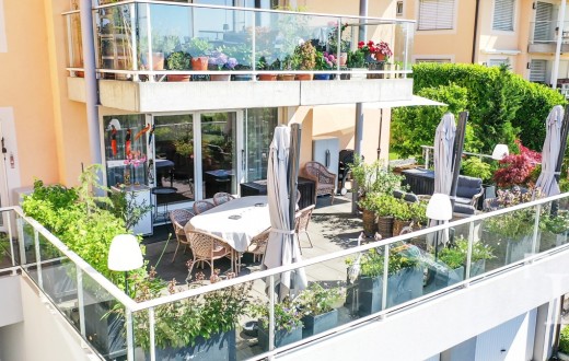 Comme une maison! Appartement de standing avec jardin et grande terrasse