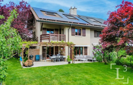 Spacieuse maison jumelle avec jardin