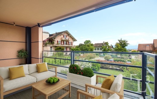 Opportunity! 4.5-room apartment with two balconies